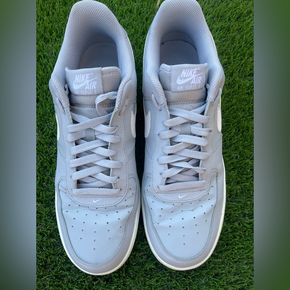 Nike Air Force 1 Low Wolf Grey MENS SIZE 13 - Picture 2 of 11